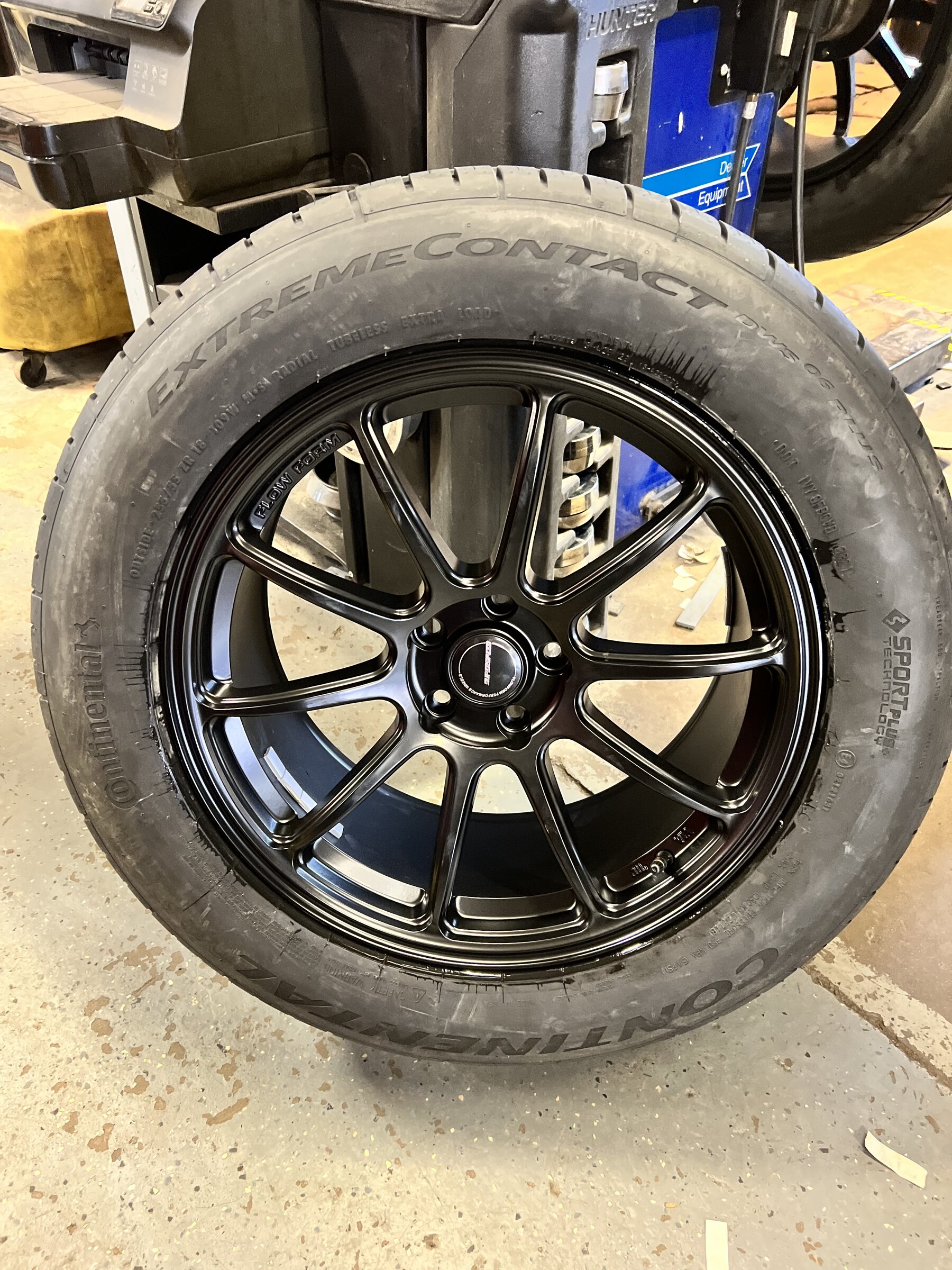 Ford Maverick Aftermarket / Custom Wheels and Tire Information and Pictures (on Ford Maverick) 7fc84ccb-99de-4502-9b99-226d8f300c4b-jpe