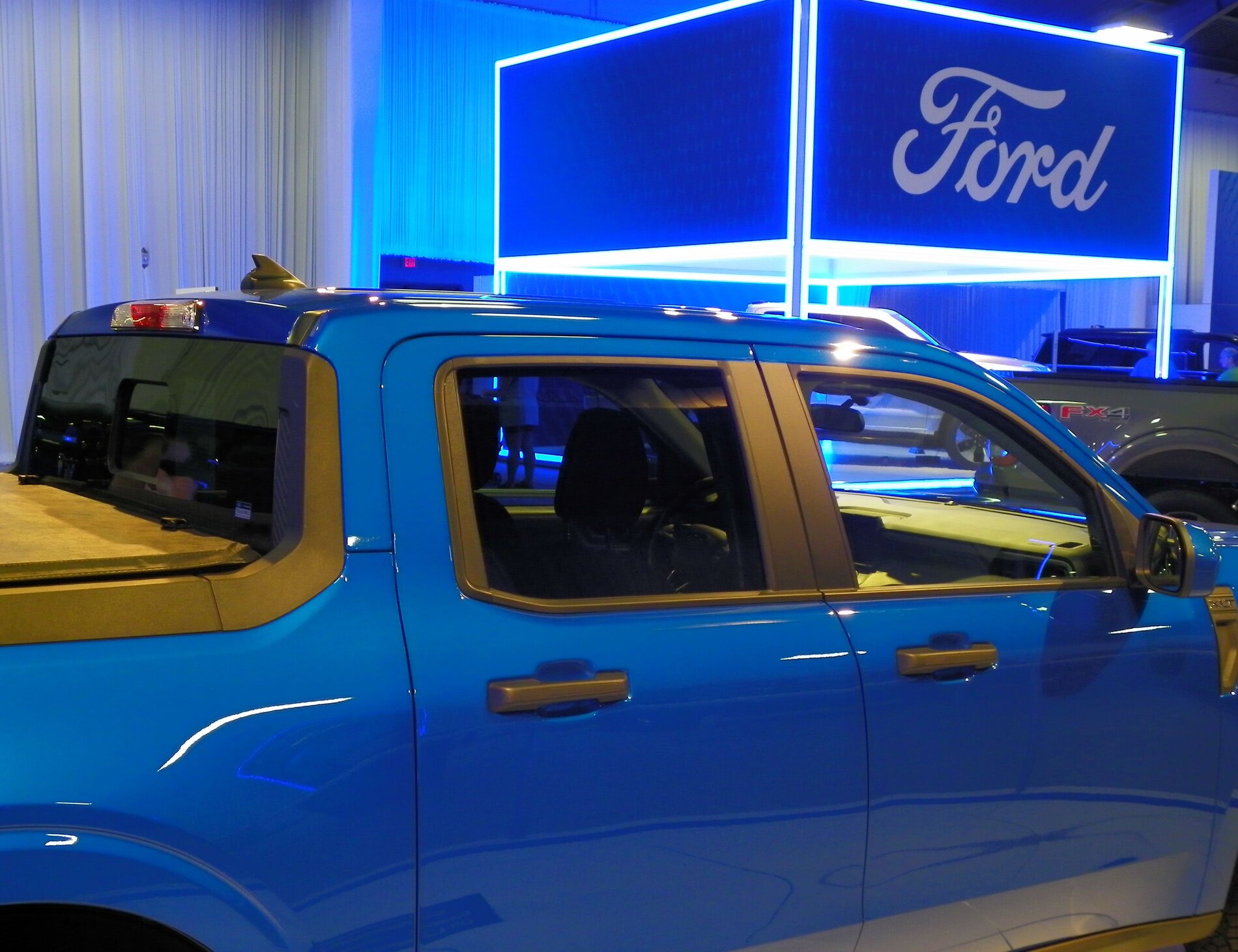 Ford Maverick Factory window tint? Back Seat Side Window and Rear window Tinted.JPG