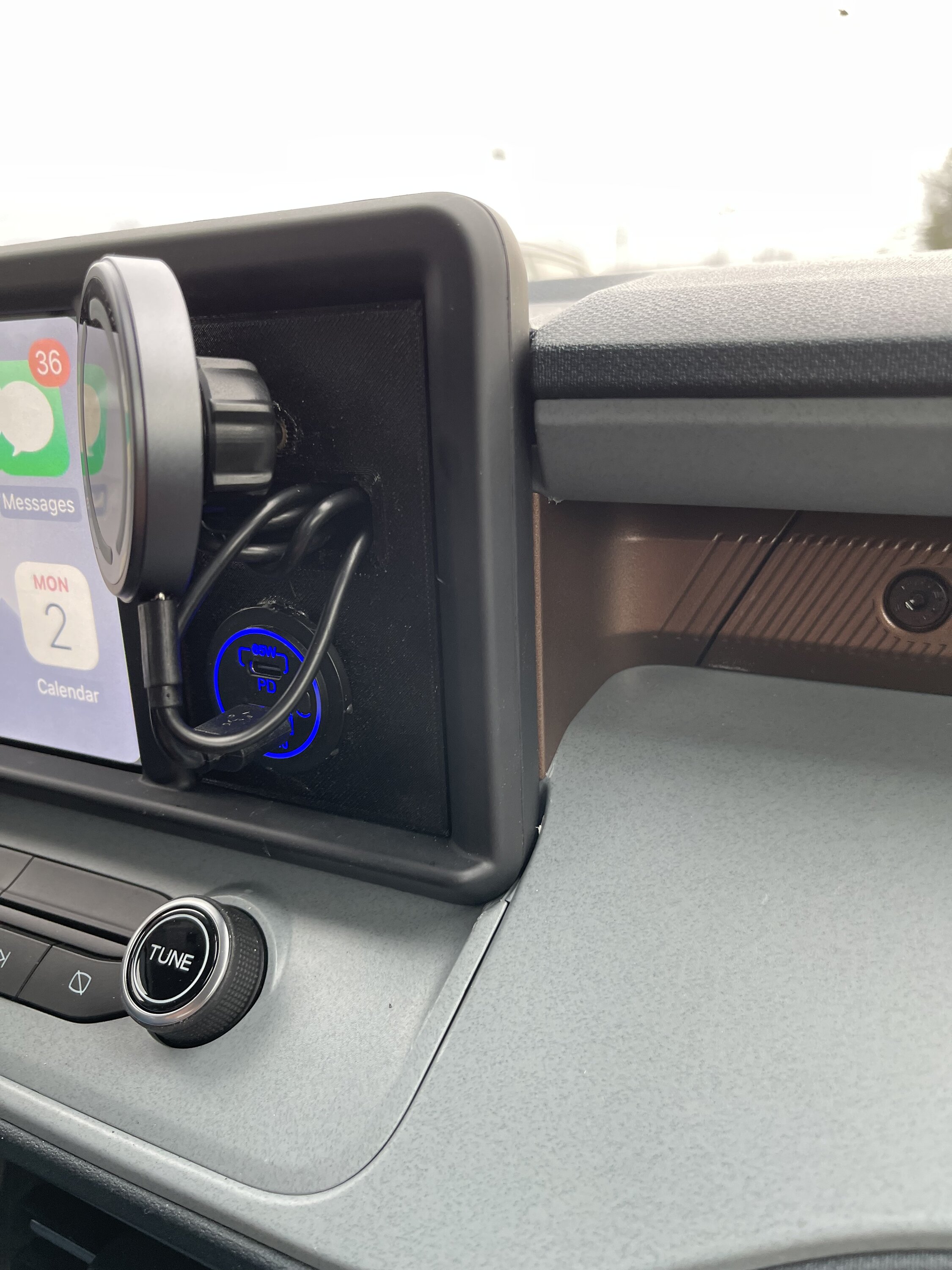 Ford Maverick Convert Phone Holder to Dock for Apple Car Play/Android Auto? F01FC797-4719-437B-8045-3F32CAD01721