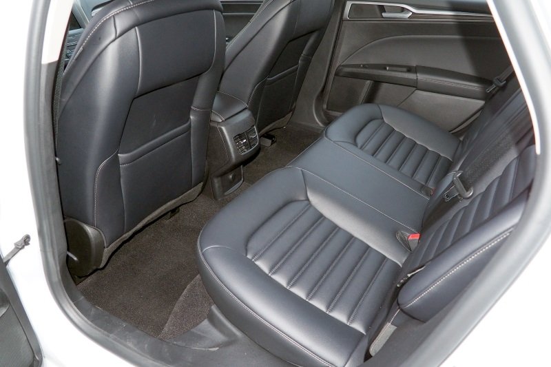 Ford Maverick Are the Maverick Lariat ActiveX seats perforated? fusionselactivex1.jpg.9697656356230832067116f32f843a31