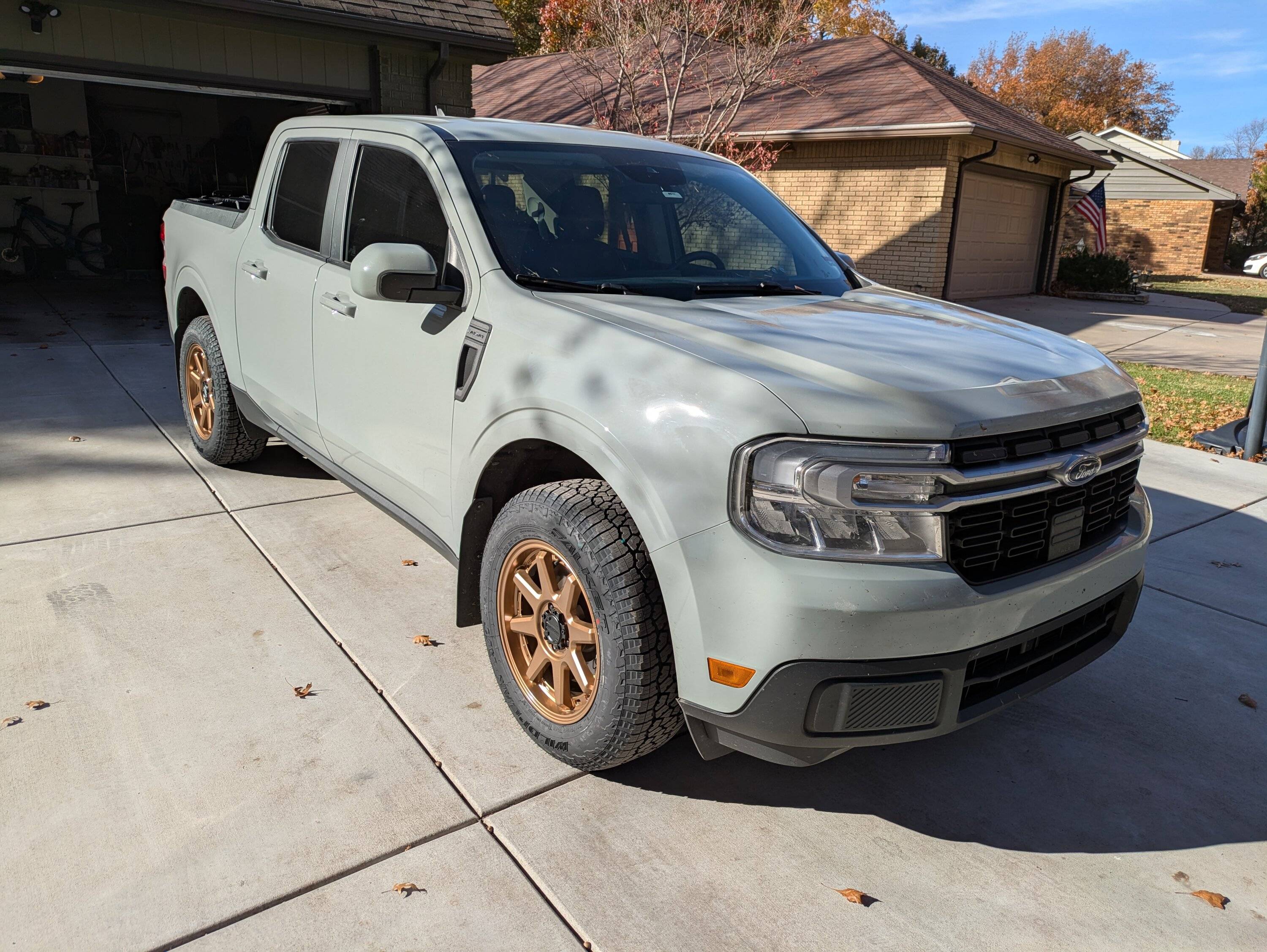 Cactus Gray Maverick + Bronze Raceline Scout 17x8 ET35 + Falken ...