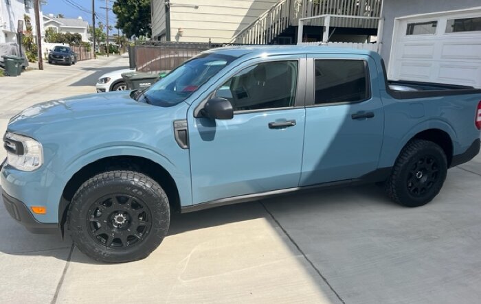 245/65/17 Toyo Open Country AT III tires + Method 502 wheels installed