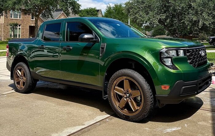 2” lifted 2025 Maverick on 20s