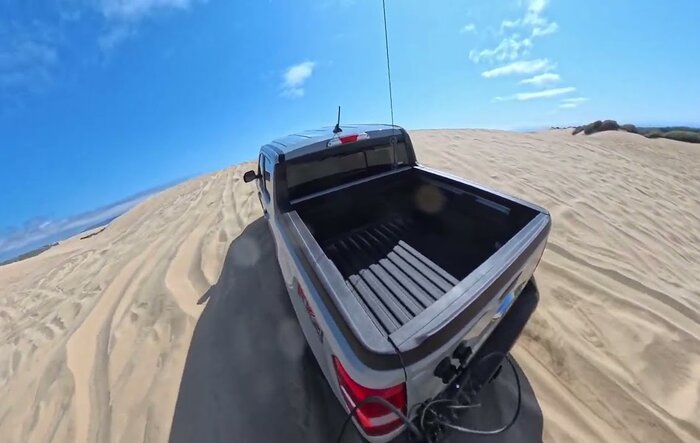 4K videos of Maverick FX4 in deep sand.