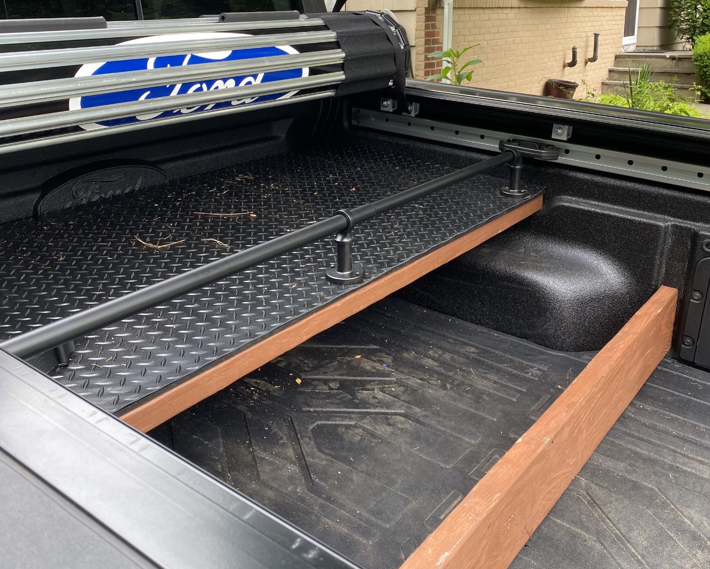 Custom flex bed shelf installed 2022+ Ford
