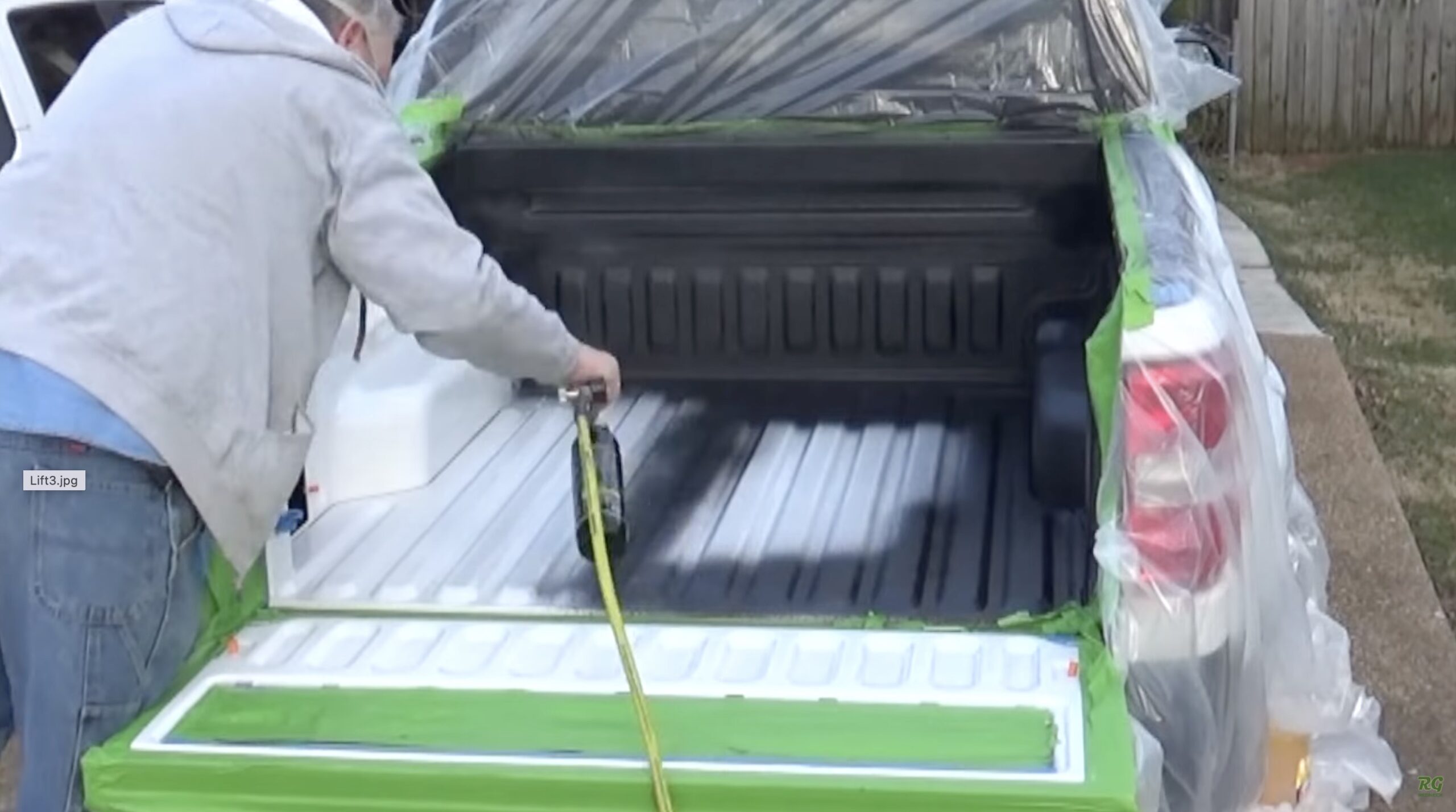 DIY 150.00 Spray Bedliner Instructions and Review Tailgate Shock and