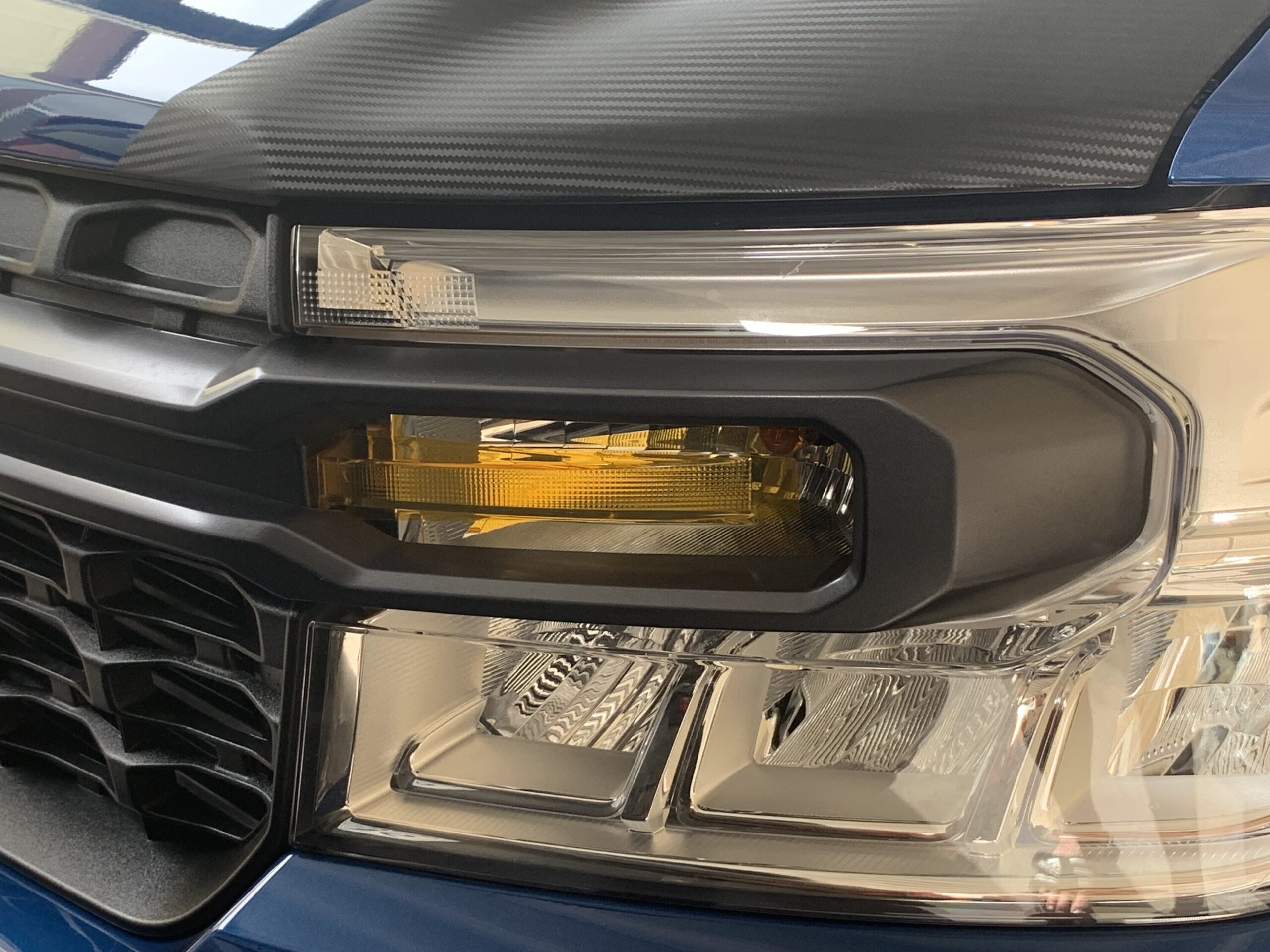 Simple yellow tint for front turn signal light | MaverickTruckClub ...